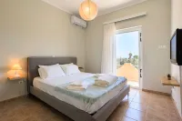 GrandVillle Cottage Escape, w/ Breathtaking Views - 2-Star