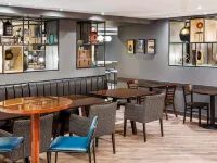 ibis budget Swindon Town Centre - ที่มีบาร์