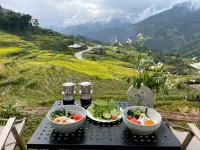 Bees Homestay Sapa & Trekking - Dağ Manzaralı