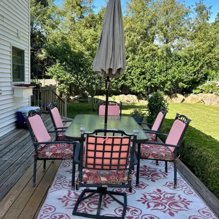 Spacious 5Bdrm Home- Saltwater Pool, WiFi, AC, Private Beach Parking Pass