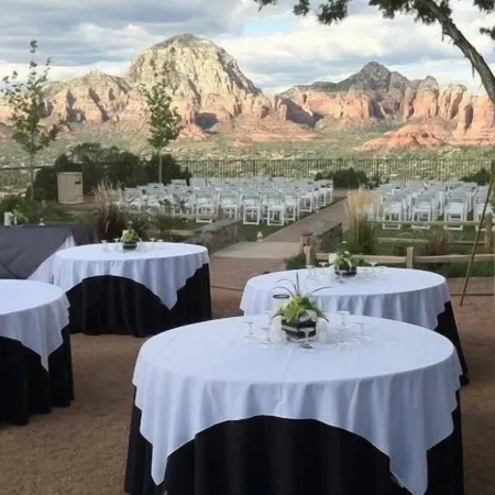 Sky Ranch Lodge