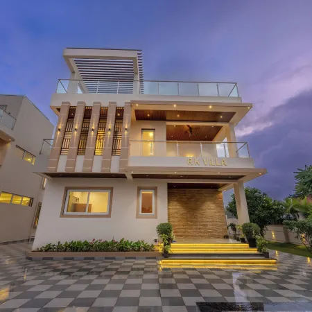 ELIVAAS RK Villa 4BHK Hideaway with Pool