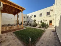 Pakhlavon Boutique - 2-Star