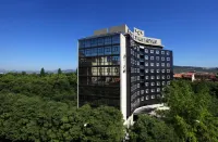 Hotel Tres Reyes Pamplona - parking