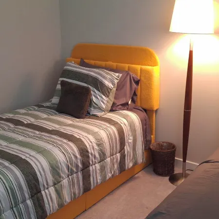 Hampton Condo by Convention Center and Coliseum!