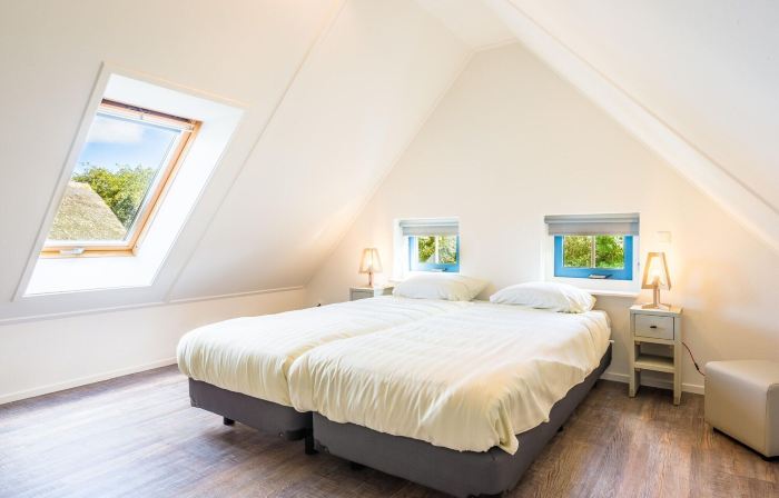 Holiday Home on Texel with Spacious Garden