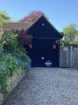 Cozy Cabin in Nature! A Great Base to Relax or Explore North Norfolk . - balcony
