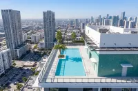 11 Ne Miami Worldcenter - We Host - Homestays