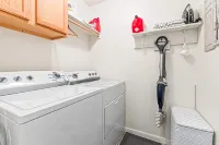 Cozy 3BR Nampa Home • Spacious Yard + Smart TV - Villas