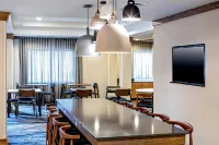 Fairfield Inn & Suites Saratoga Malta - Desayuno