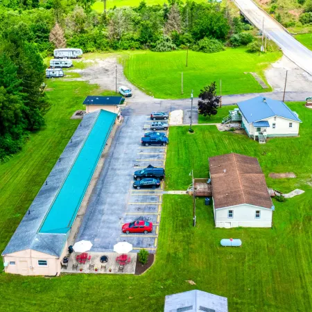 Cadiz Motel by OYO on route 250 Hotels in Harrison County