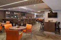 Four Points by Sheraton Hamilton - Stoney Creek - bar