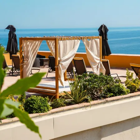 Hôtel la Pérouse Nice Baie des Anges