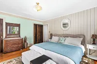 Leraan House. Historic Home in Duluth/Superior - Gym