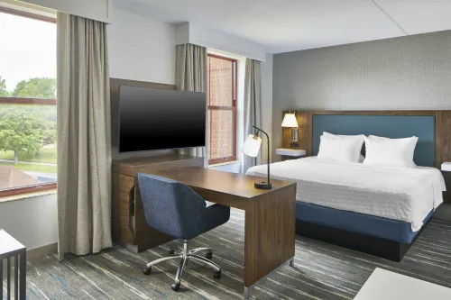 Hampton Inn & Suites Saratoga Springs Downtown - Pysäköinti