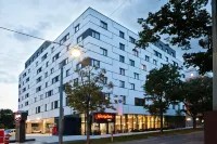 Hampton by Hilton Vienna Messe - 3-Star