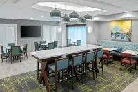 Hampton Inn Coventry-Warwick Area - parking