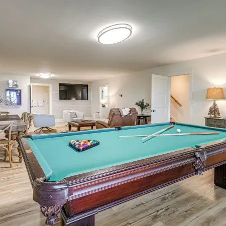 Ski & Unwind Fireside: Highlands Gem w/ Game Room!