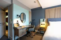 Village Hotel Leeds South - Pool