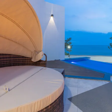 Pohang the Sea Shore Pool Villa