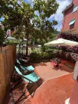 Il Giardino di Ada Ground Floor Studio with AC and Patio - Apartemen