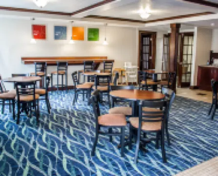 Quality Inn Hotels in Monroe Township