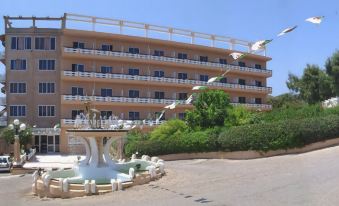 Rym El Djamil Hotel - Housity