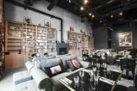 Mob Hotel Lyon Confluence Hotels in Oullins