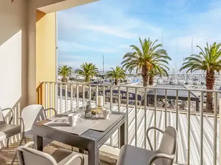 L'Amiraute Отели в г. Йер