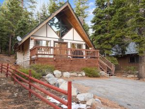 Moose Cabin at Carnelian Bay