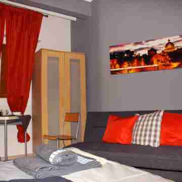 Amazing Studio Next to Center Only 10 Minutes Walk Rooms