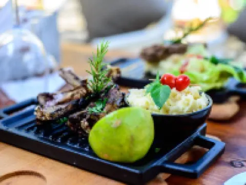 Suites Hôtel les Charmilles & Spa Hotels in Gammarth