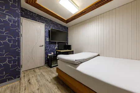 Daegu Gwangjang Koa Nana