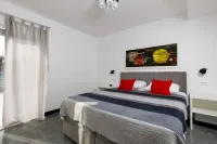 Nice Beach Apartments for 3 Adults Hotels in Stobrec