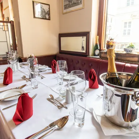 Pension und Brasserie zu Gutenberg
