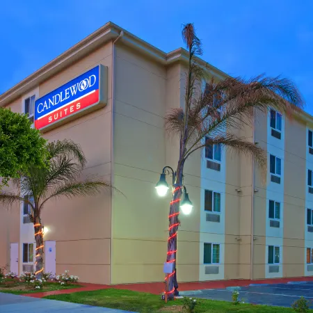 Candlewood Suites LAX HAWTHORNE by IHG