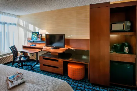 Fairfield Inn East Rutherford Meadowlands Отели рядом с достопримечательностью «Hasbrouck Heights Recreation»