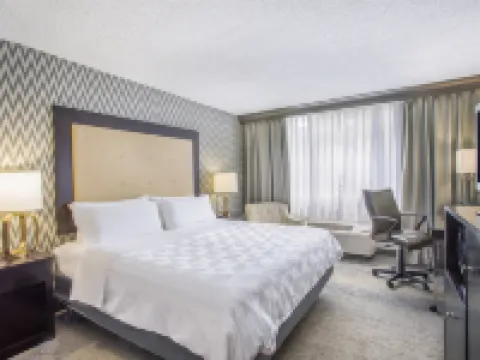 Holiday Inn & Suites PARSIPPANY FAIRFIELD by IHG Hotels in Parsippany