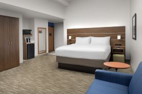 Holiday Inn Express San Antonio N-Riverwalk Area
