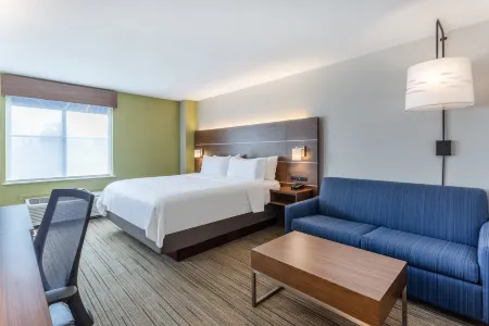 Holiday Inn Express & Suites Scottsburg