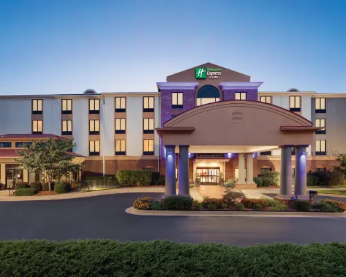 Holiday Inn Express & Suites LAVONIA by IHG Hotels in Lavonia