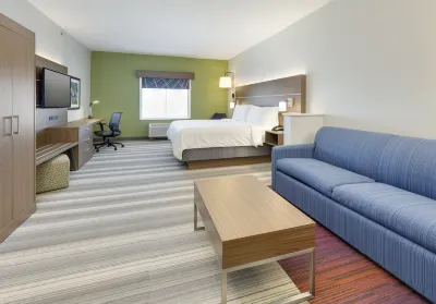 Holiday Inn Express & Suites Denton North Các khách sạn gần D14 Airsoft