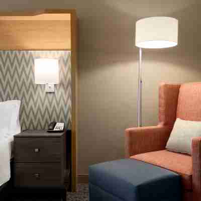 Holiday Inn & Suites Council Bluffs-I-29 Rooms