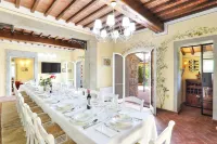 Luxury Villa in Tuscany with Pool Near Pisa and Florence - Eight Bedrooms 14 pl Hotels in Palaia