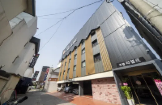 Hotel Raelle in Goyang Hotels near West Five Royal Tombs, Goyang (Seooreung)