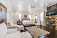 Carondelet Street Modern Suites Hotels in 