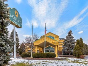 La Quinta Inn & Suites by Wyndham Appleton College Avenue