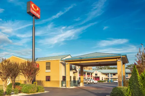 Econo Lodge Laurel Hotels in Laurel