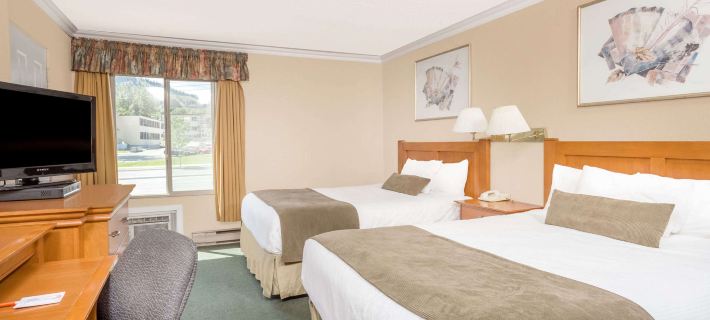 Howard Johnson by Wyndham Downtown Kamloops Hotel di Kamloops