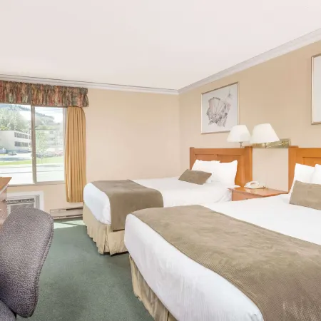 Howard Johnson by Wyndham Downtown Kamloops